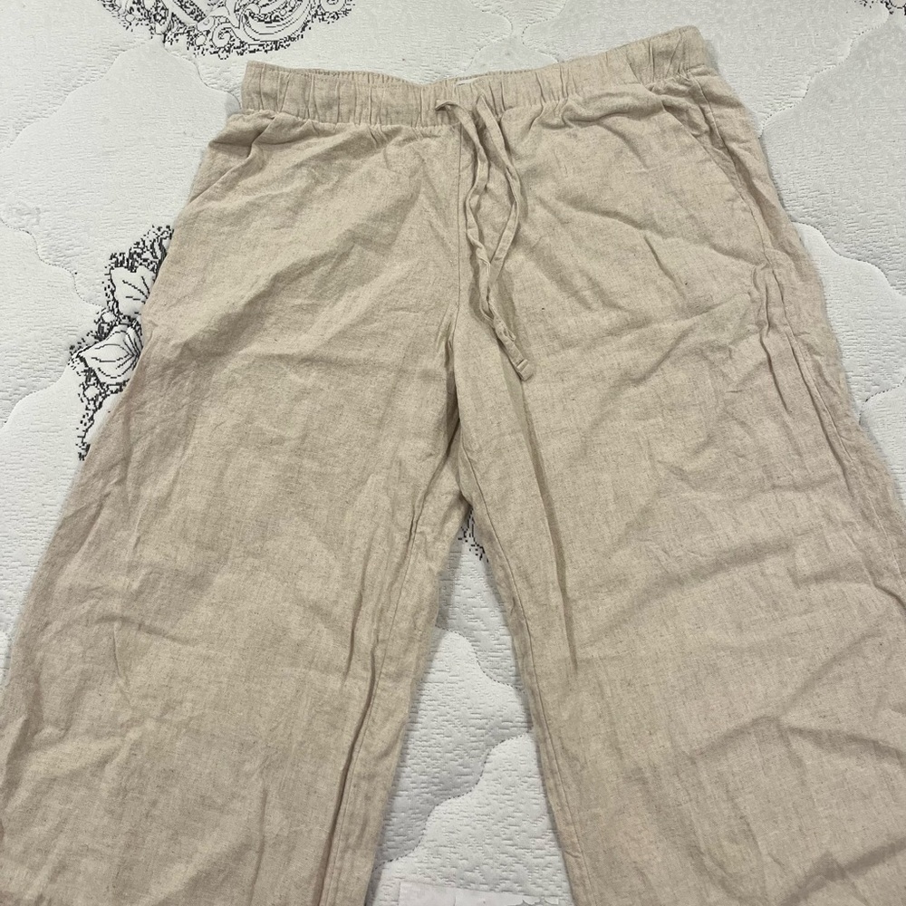 Hollister linen pants (short)